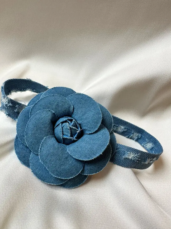 FLEUR DENIM CHOKER