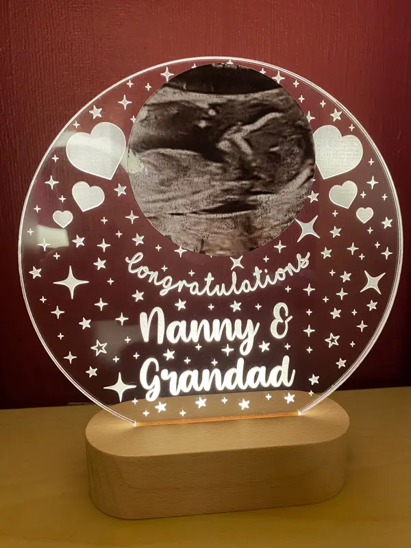 Baby announcement photo light stand - baby arrival - pregnancy announcement - gift for grandparents - gift for parents - light up present 3