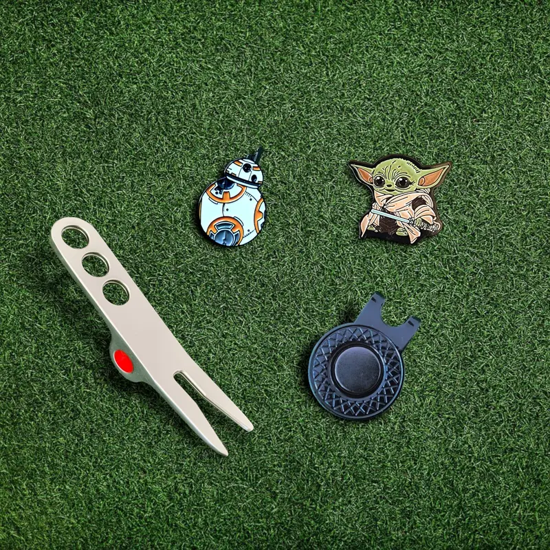 OG Golf Scotty Divot Tool & Ball Marker Gift Set - BB-8 & Baby Yoda | In Gift Tin 1