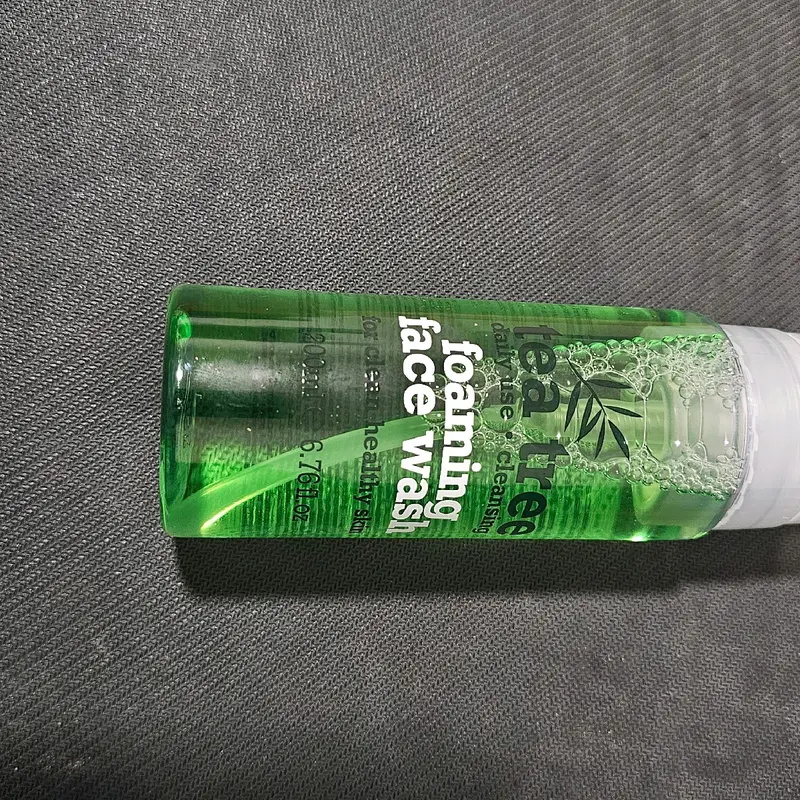 Tea Tree Foaming Face Wash - 200ml for Facial Skincare 3