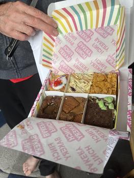 Product Review of 6 Mixed Brownie Blondie Box from j**8 0