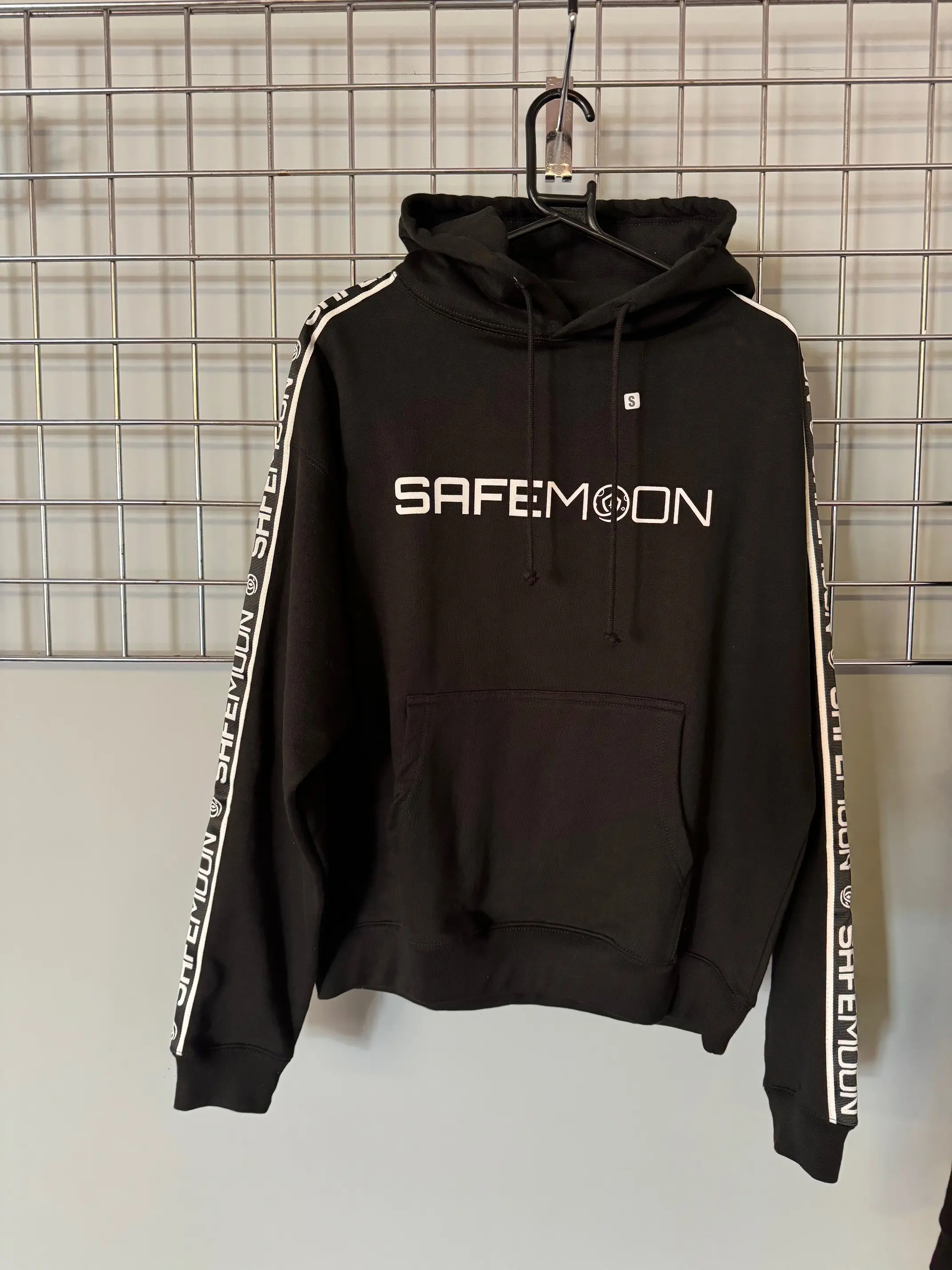 Hoodies Jumpers Cotton Polyester Mix Sizes Available