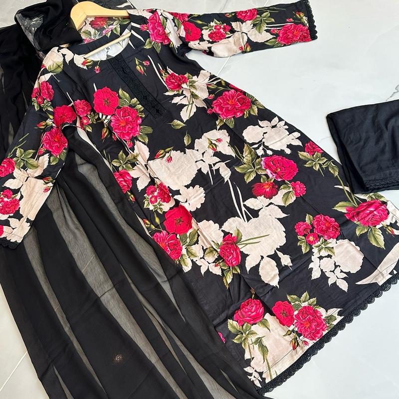 Floral linen Hit design Pakistani 3pc suit 3