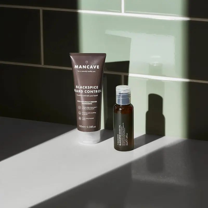ManCave Blackspice Beard Oil, Softening Blend of Oils to Treat and Tame your Beard, With Argan Oil, Bergamot Oil and Hemp Oil, Encourages Beard Growth, Vegan Friendly, Made in the UK, 50 ml Aftershave Foam Comfort Hair Care 6