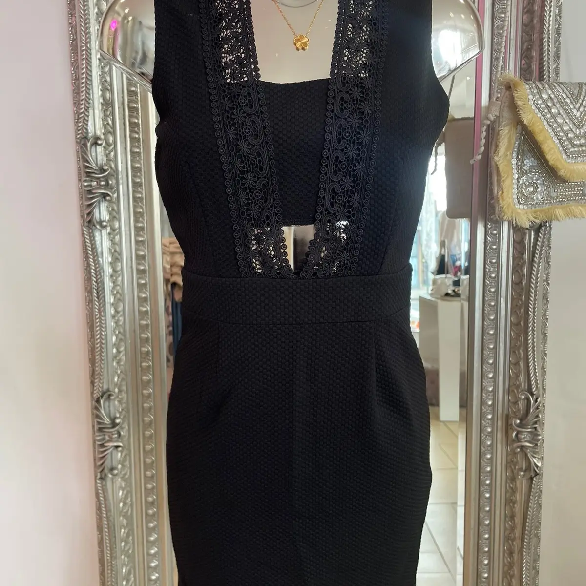 Women’s party-wear black lace zip up mini dress