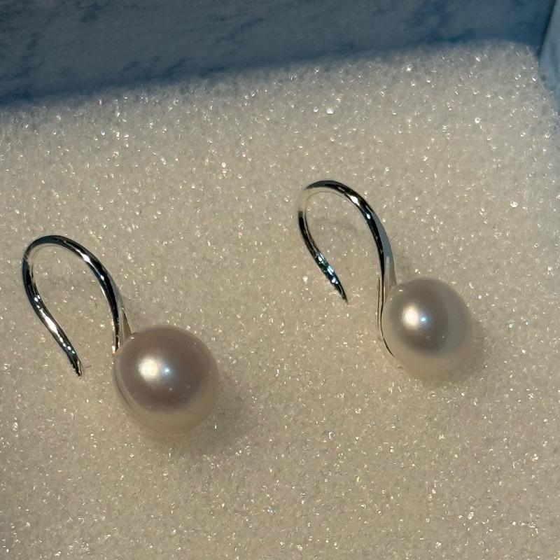 Pearl Drop Earrings - Perfect for Any Occasion 6