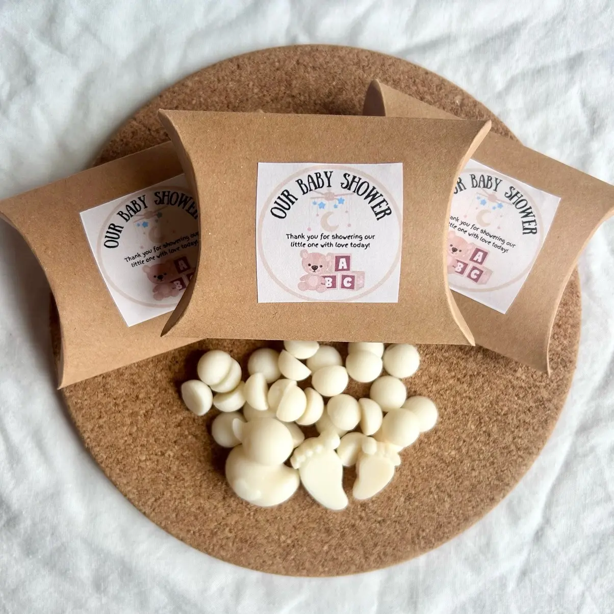 Baby Shower Favour Soy Wax Melts in Baby Powder or Newborn Cuddles - Babyhood, Mum to be, Baby Nostalgia, Highly Fragranced, Long Lasting Scent, Gift for her