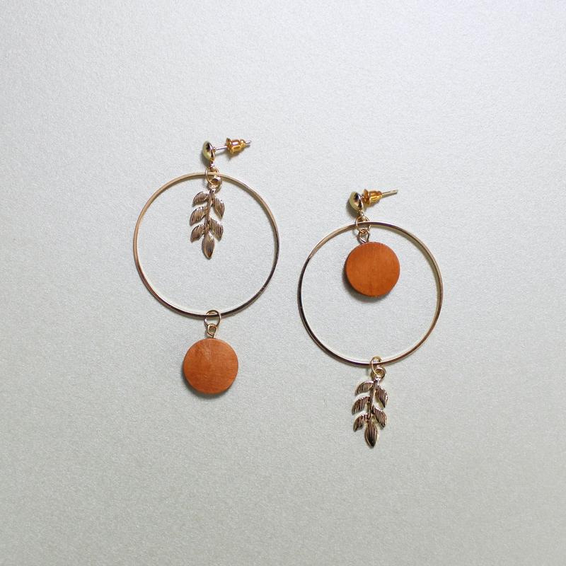 Kara Wooden Disc Botanical Hoop Earrings 0