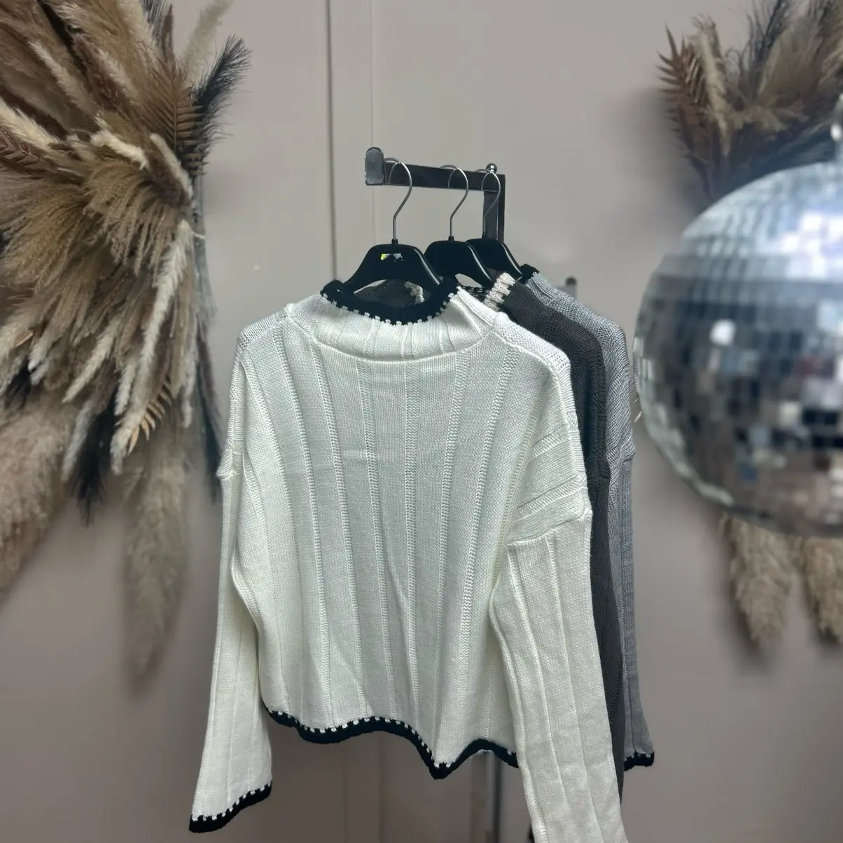 Women’s contrast jumper