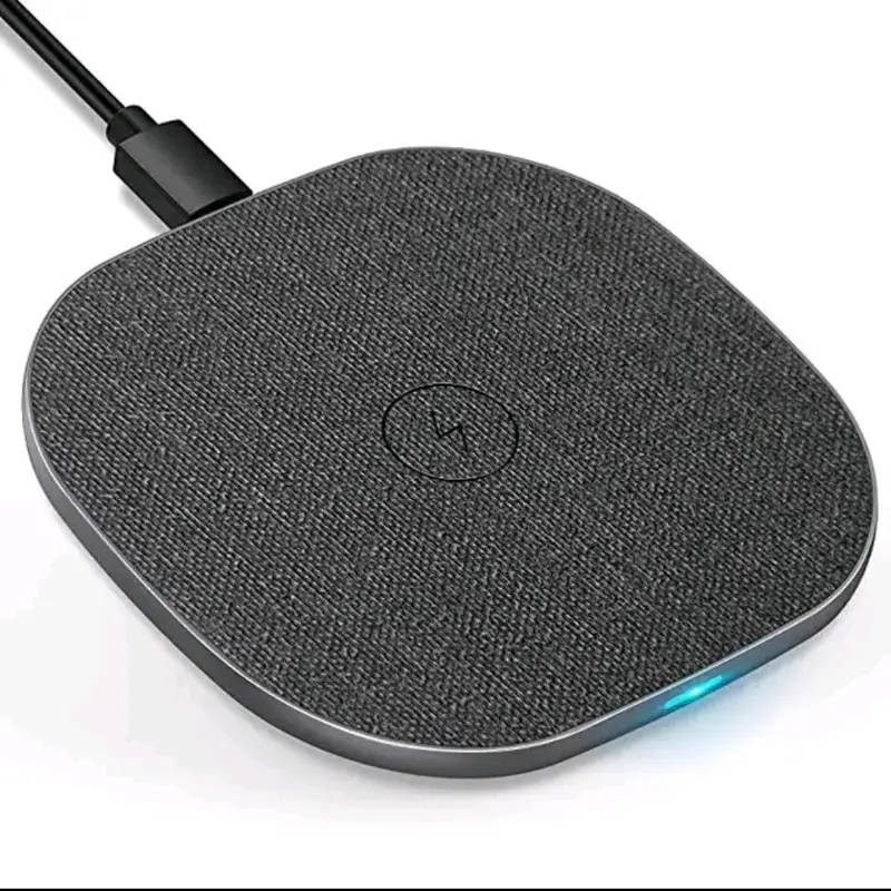 Wireless Fast Charging Pad for Samsung's iPhones - Smartphone - Cellphone Device Electronic Charger 2