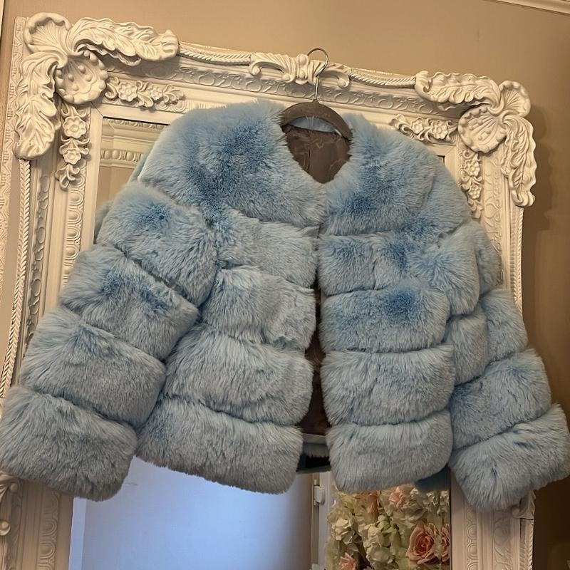[IRIS ROSE BOUTIQUE] Premium Faux Fur Jacket - 5 Row Sleeve - 5 Colours 6