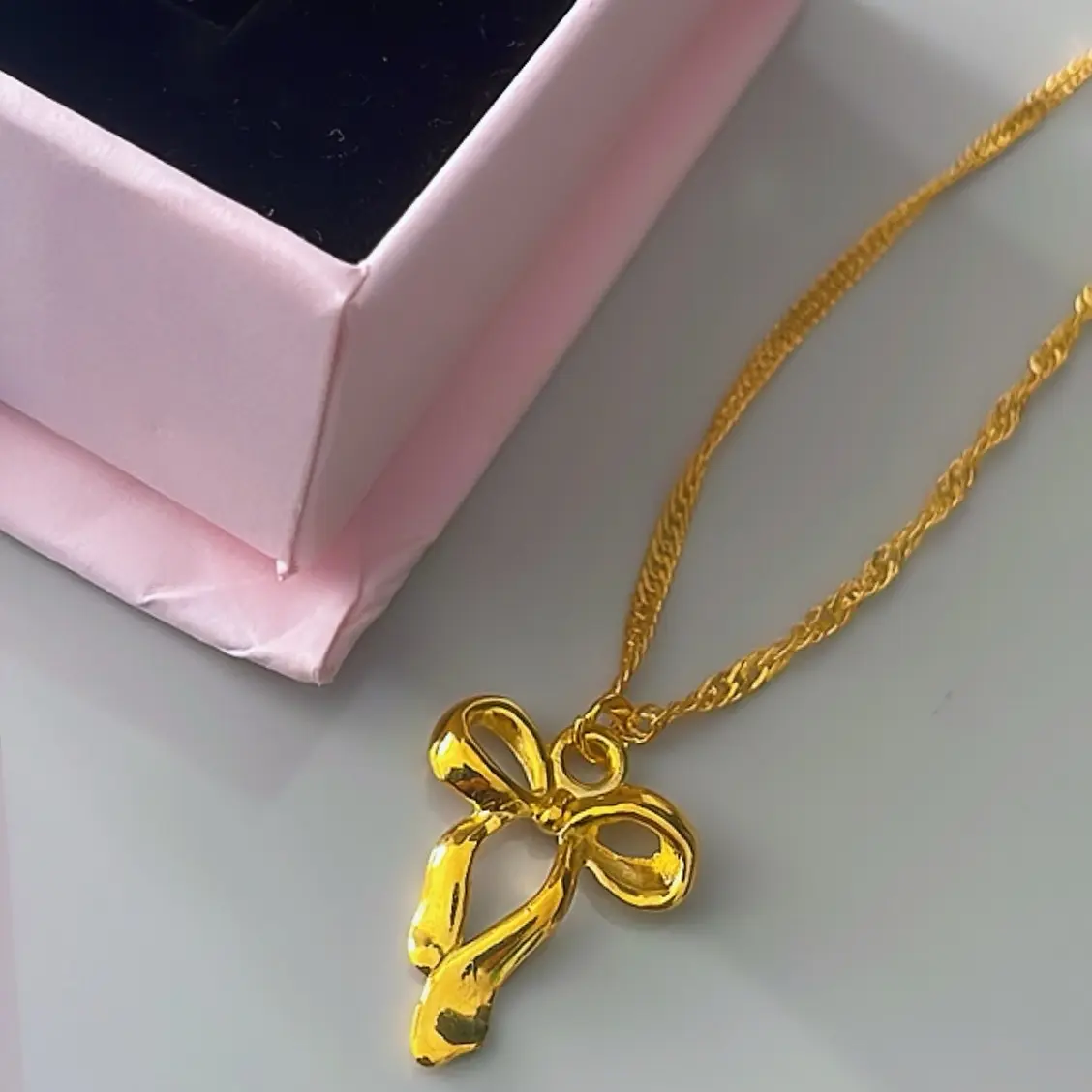 Golden Bow Necklace