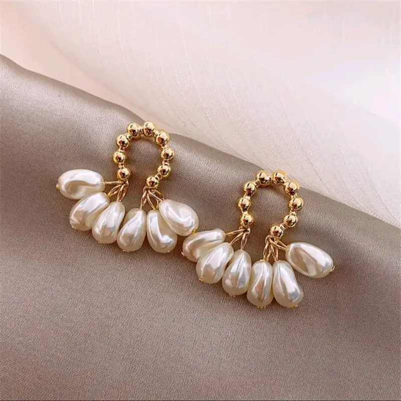 Baroque Pearl Earrings 1