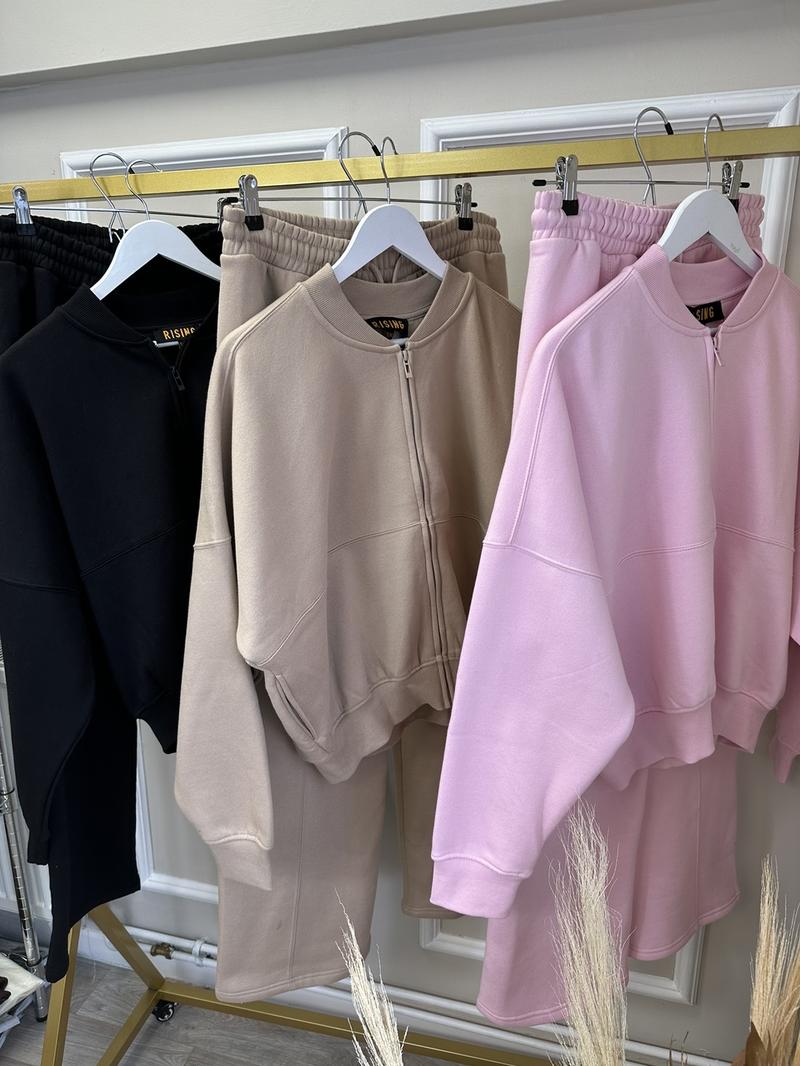 Product Introduction of AMY” Bomber Tracksuit 1