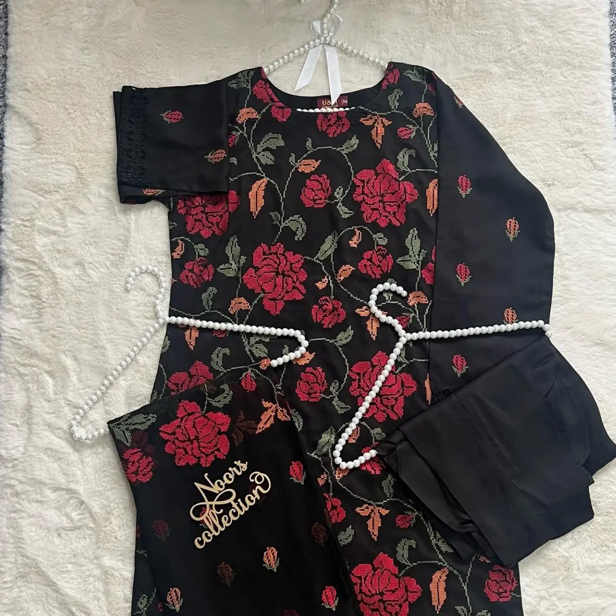 FIZA MINAHIL LUXURY VISCOSE EMBROIDERY SHIRT EMBROIDERY CUT WORK PURE CHIFFON DUPPATA XL TO 3XL HAVE BELT SHALWAR WINTER COLLECTION 2024