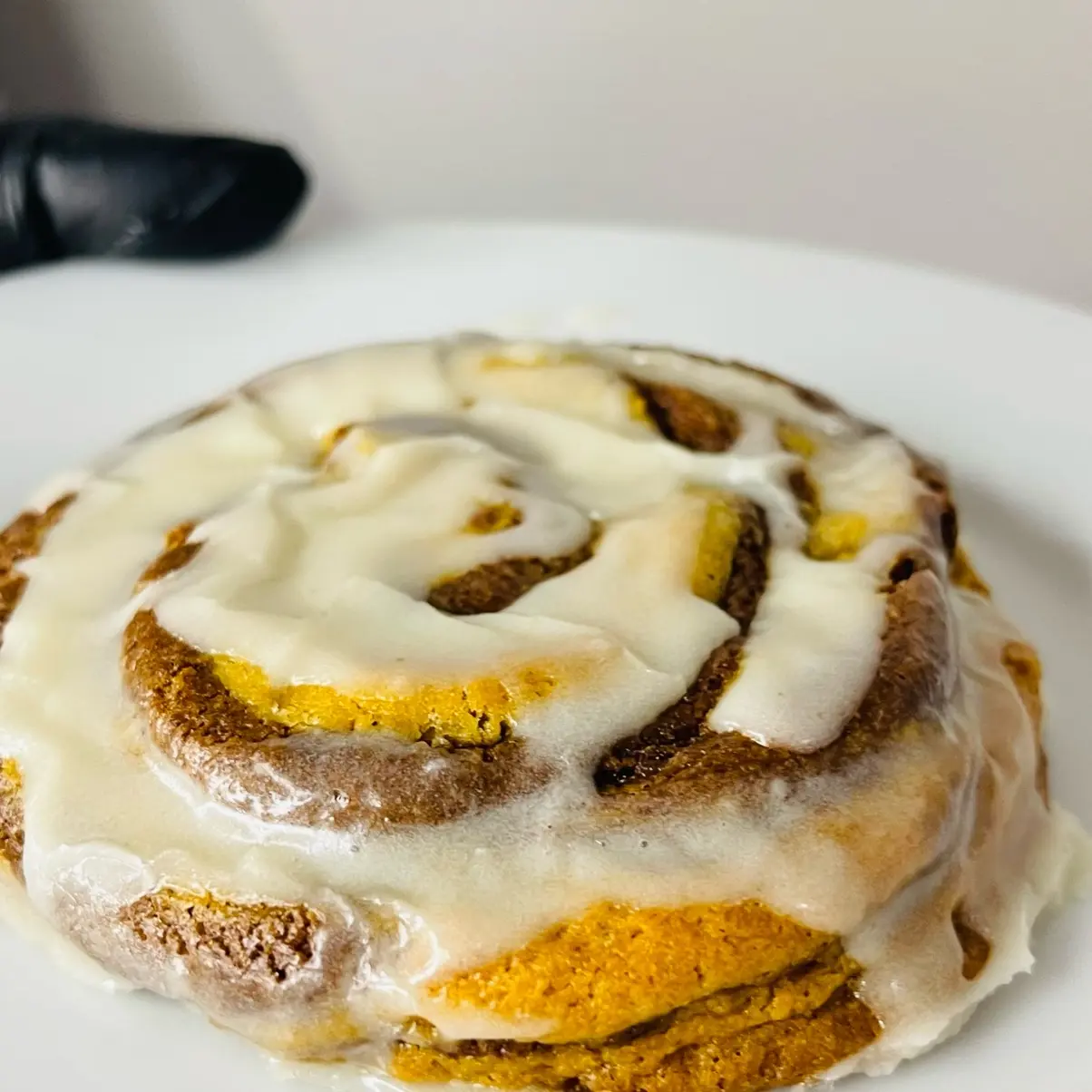 Cinna’Swirl Cookie by Bites of Temptation (DESSERT SIZE Snack) | Crumbl Bakery-Style Buttery Cinnamon Roll Cookie with Sweet Icing Swirl | Halal Suitable cookies