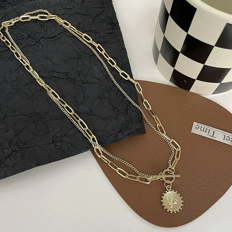 Luxury Vintage Gold-Plated Layered Chain Necklace, Perfect Mother's Day Gift, 45cm Long, Elegant Pendant & Trendy Toggle Clasp, Everyday Chic & Statement Looks , Aesthetic Fashion Must-Have, Elevate Your Style with This Timeless Eye-Catching Piece