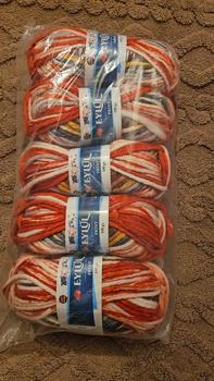 Product Review of Eylul knitting crochet yarn 5x100g balls from T**y H**8 0