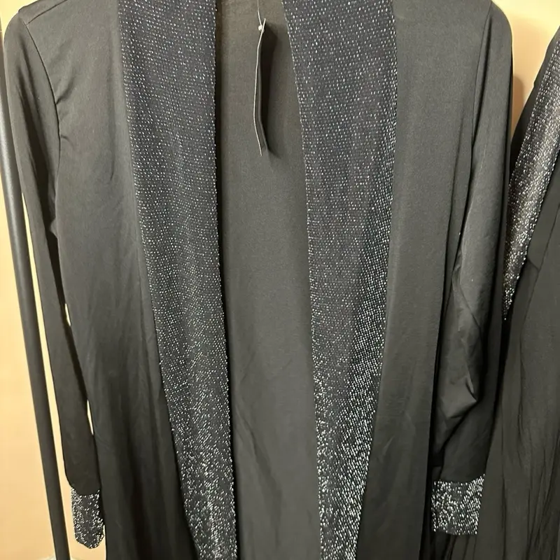 Short Ladies Cardigan Knitwear