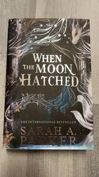 Product Review of When the Moon Hatched (The Moonfall Series, Book 1)  MAGIC. DRAGONS. ROMANCE. THE No.1 BESTSELLING FANTASY PHENOMENON  by Sarah A. Parker from ~**~ 0