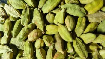 Product Review of Green Cardamom from u**8 1