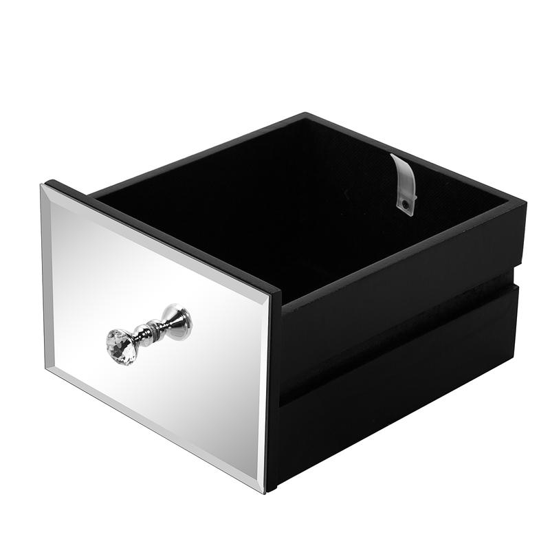 Contemporary Bedside Table with Drawers - Modern Mirrored Nightstand 3-Drawer Design for Stylish Bedroomécor 8