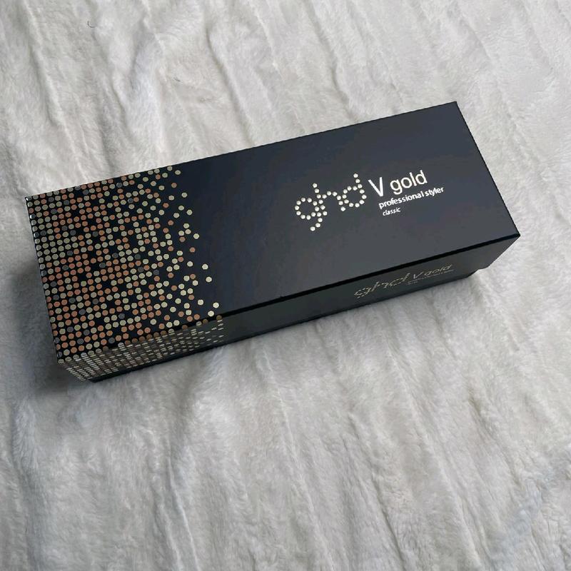 Ghd Hair Straightener - Smooth and Shiny Locks in No Time - Comfort, Plastic and Metal 1