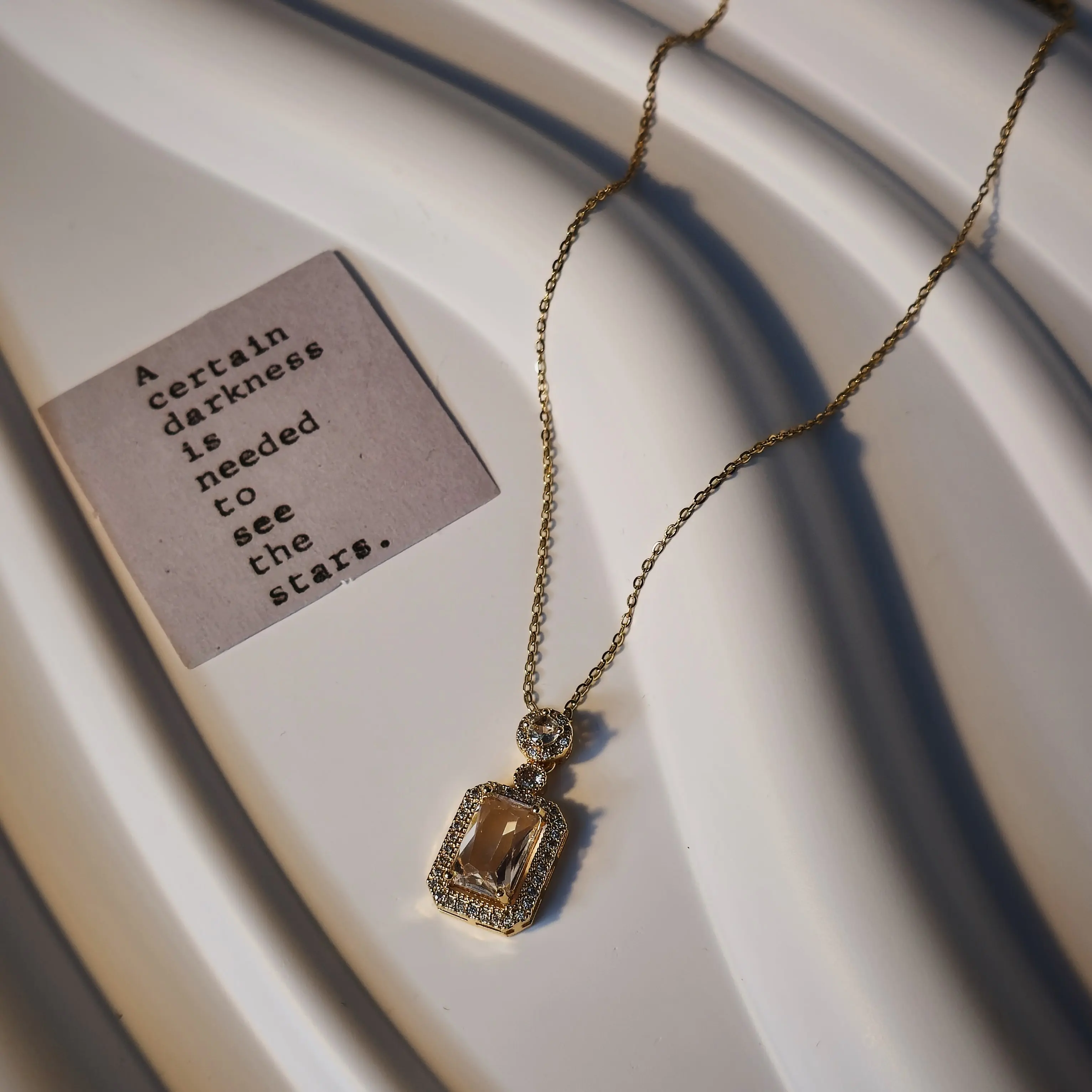 Twilight Enchantment: A Dazzling Vintage Glow Necklace