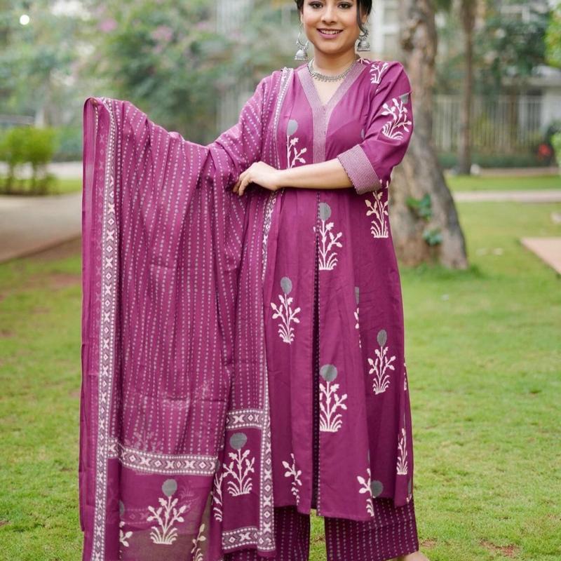 A line kurta set with embroidered work on neck and sleeve. pakistani outfits 1