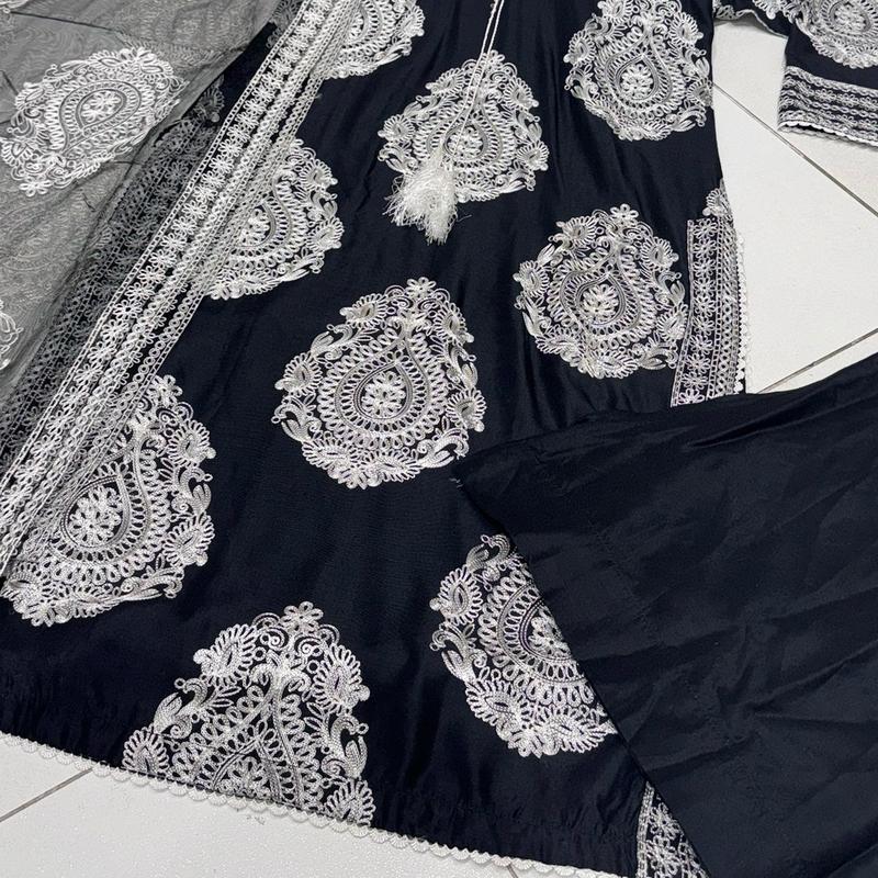 5 COLOURS! LC 7668 Embroidered work plazzo kameez design with white embroidery  Womenswear 7