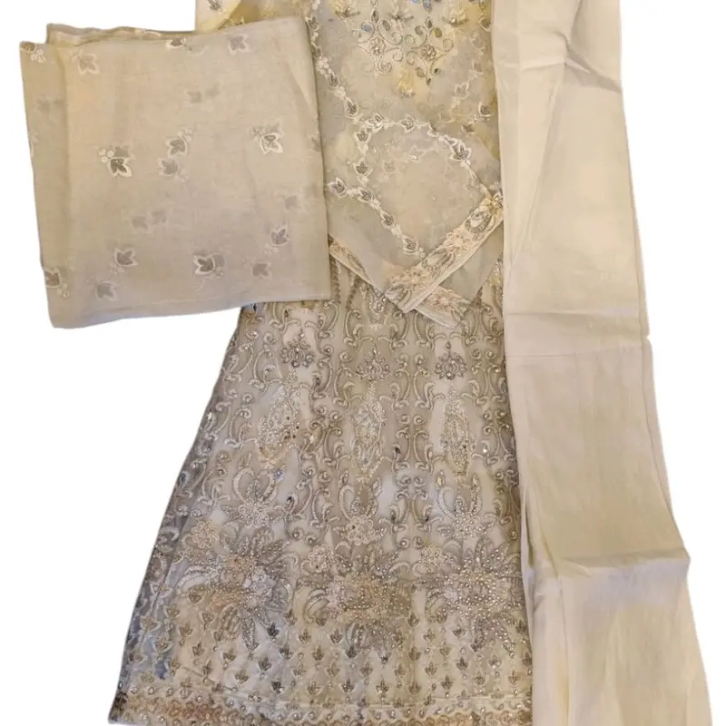 Indian/Pakistani Traditional Bell Bottom Dress SIZE SMALL with Intricate Threadwork for Women - Womenswear 3