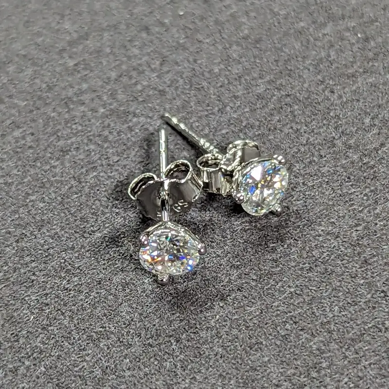 3 claws Moissanite 18k White Gold Plated Solid Silver 925 Studs Earrings for Women