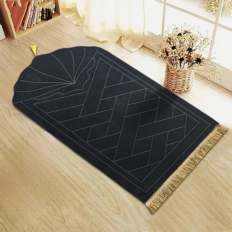 Thickened Sponge Prayer Mat with Tassel Embossed Soft and Easy to Carry for Many Scenes