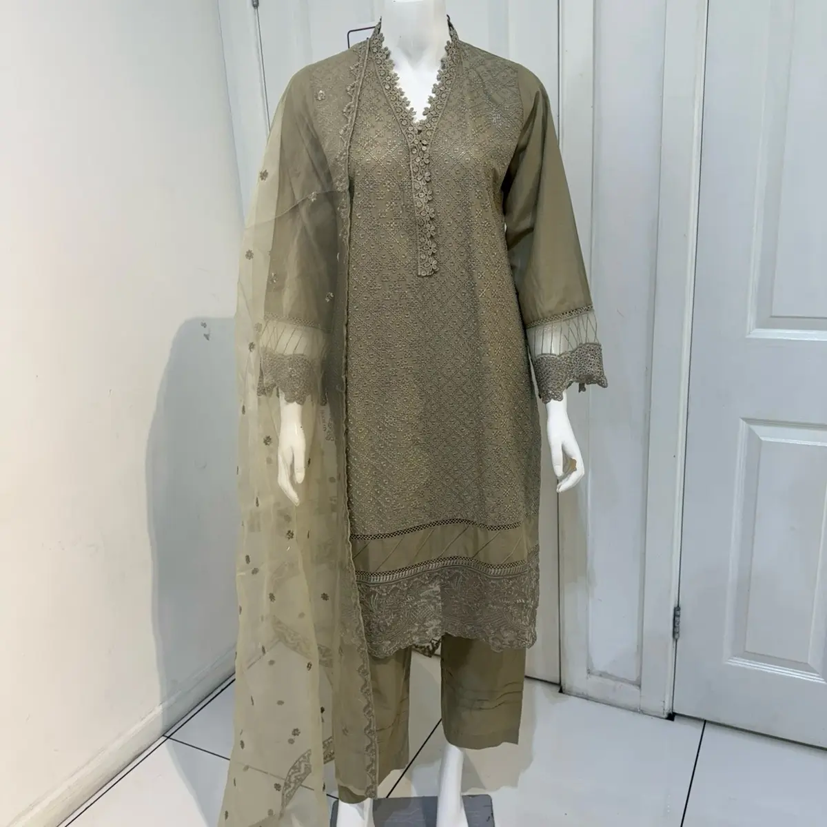 3pc Heavy Embroidered Shirt with Embroidered organza dupata