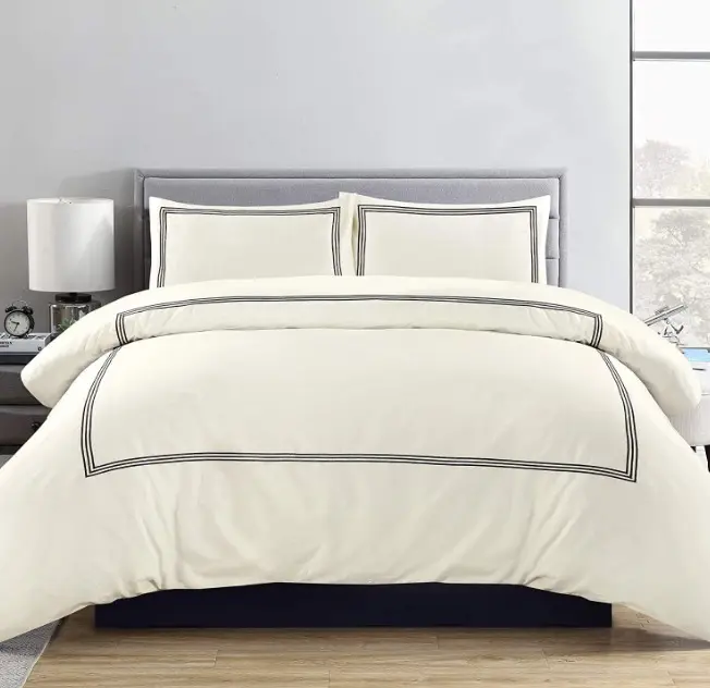 Awesome Store UK  Embroidered Border Beretta Stitch Duvet Sets - Luxury Brata Brata Down Brushed Microfiber Border Design, Soft & Breathable King Navy/White, 3PCs Quilt Cover Set with Pillowcases
