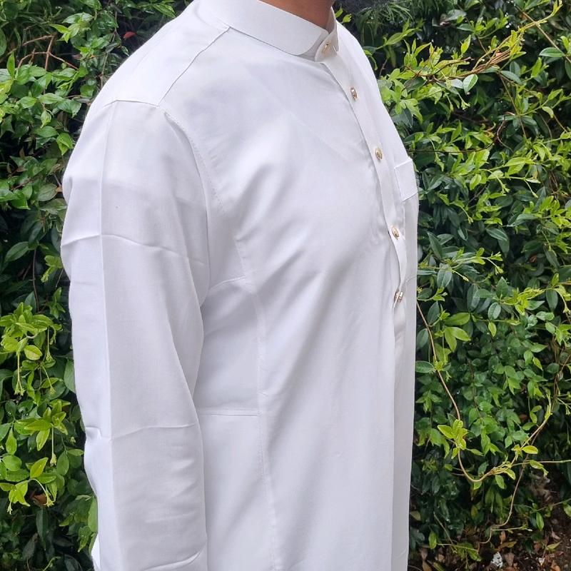 Cream White and Gold Premium Arabian Royal Collared Thobe 2