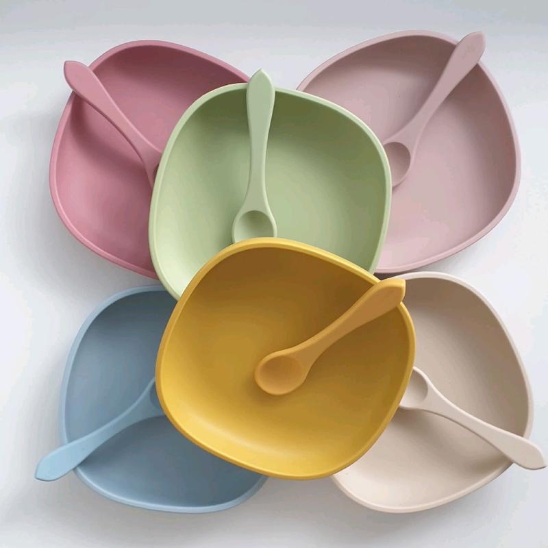 Bebe joys Baby Weaning Silicone plate and Spoon with super strong suction at the back non-slip. 1