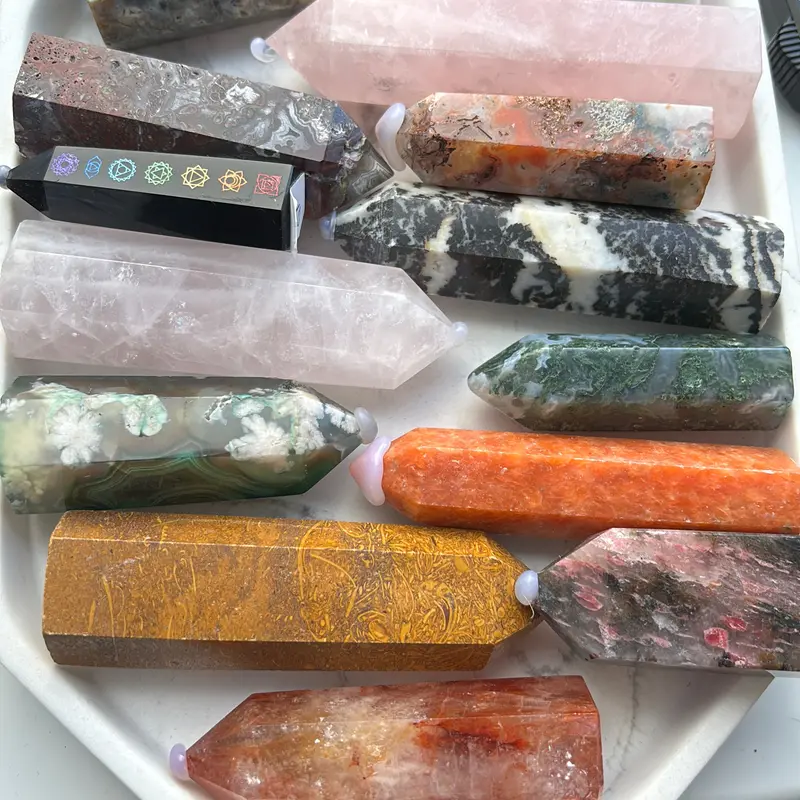 Beautiful natural crystal towers in a verity of sizes and materials 2