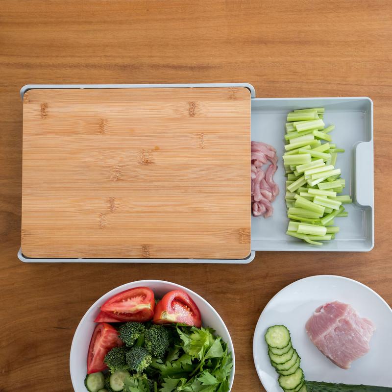 Taylor & Brown Bamboo Wooden Chopping Board with Plastic Pull Out Tray and Hanging Hook - 32.5 x 24.5 x 4.5cm - Cutting Slicing Board for Food Prep, Meat, Vegetables & Bread 2