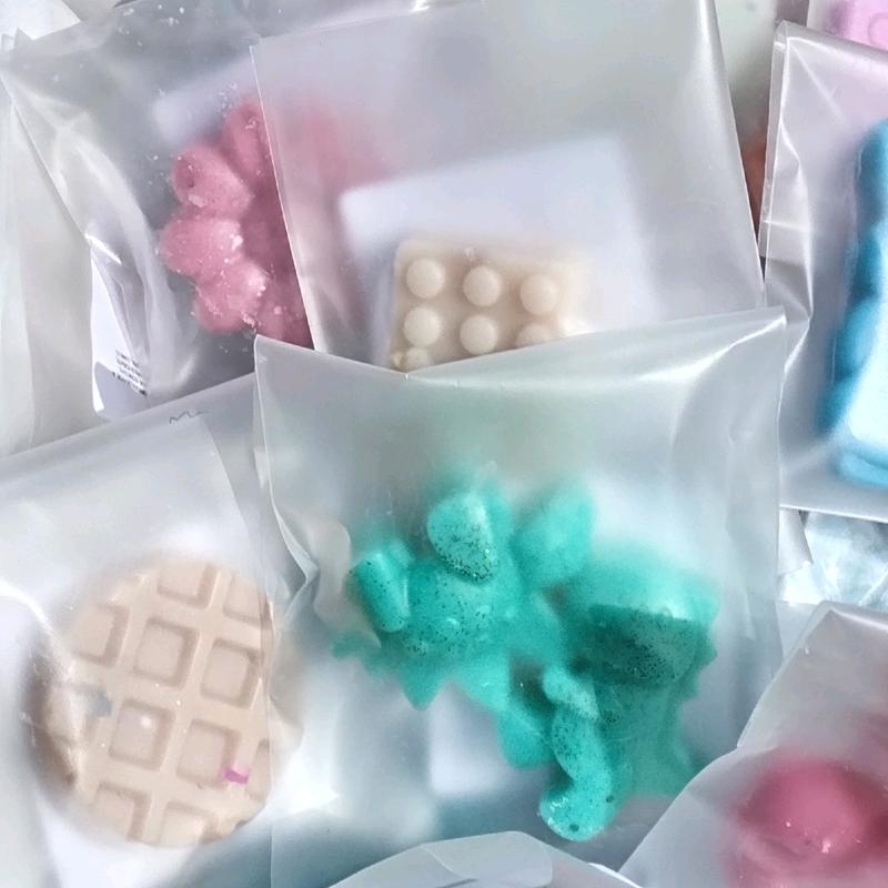 10 soy wax melt scented small shapes sample, eco, vegan  , fragrance wax, Scents in description 1