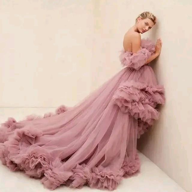 High-Low Tulle Gown With Train, Asymmetrical Dress, Red Carpet Dress, Ball Gown, Tulle Dress, Ruffles Dress, Tiered Birthday Dress, Bridal Outfit, Wedding Gown, Coloured Wedding Dress, Evening Dress, Party Gown, Maxi Fit and Flare Dress Formal Womenswear 1