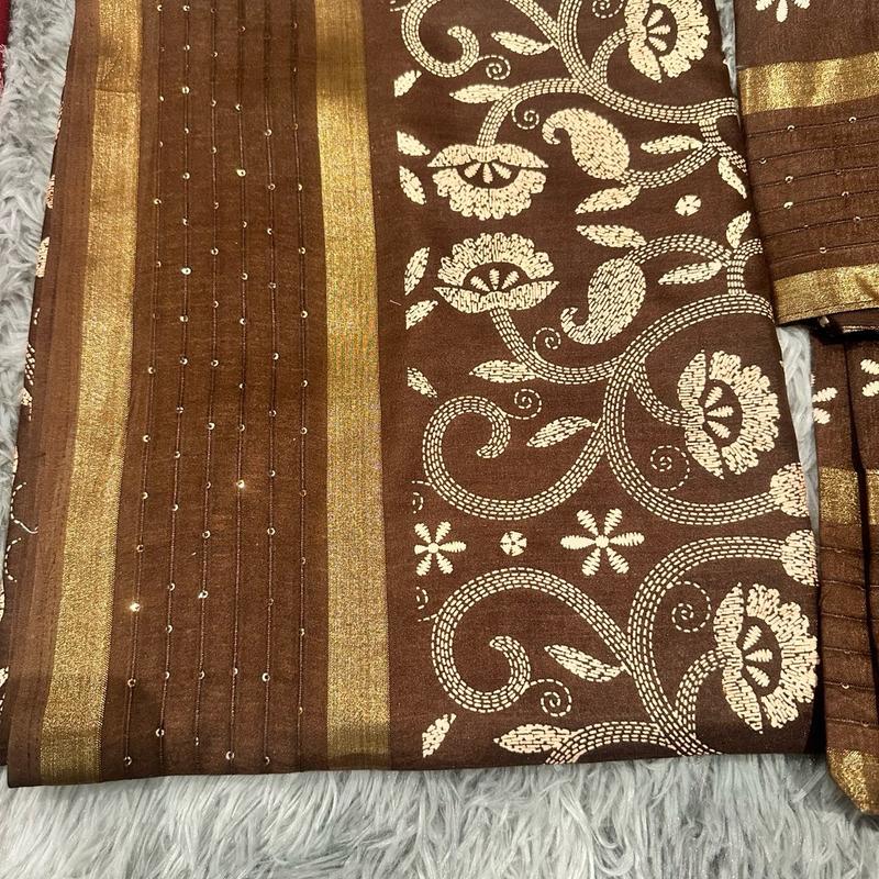Women's Printed Flora Saree with Sequence Border for Formal Occasions - Womenswear 3