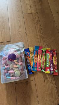 Product Review of 1 kg Fizzy Sweet Mix / Snack from E**s 0