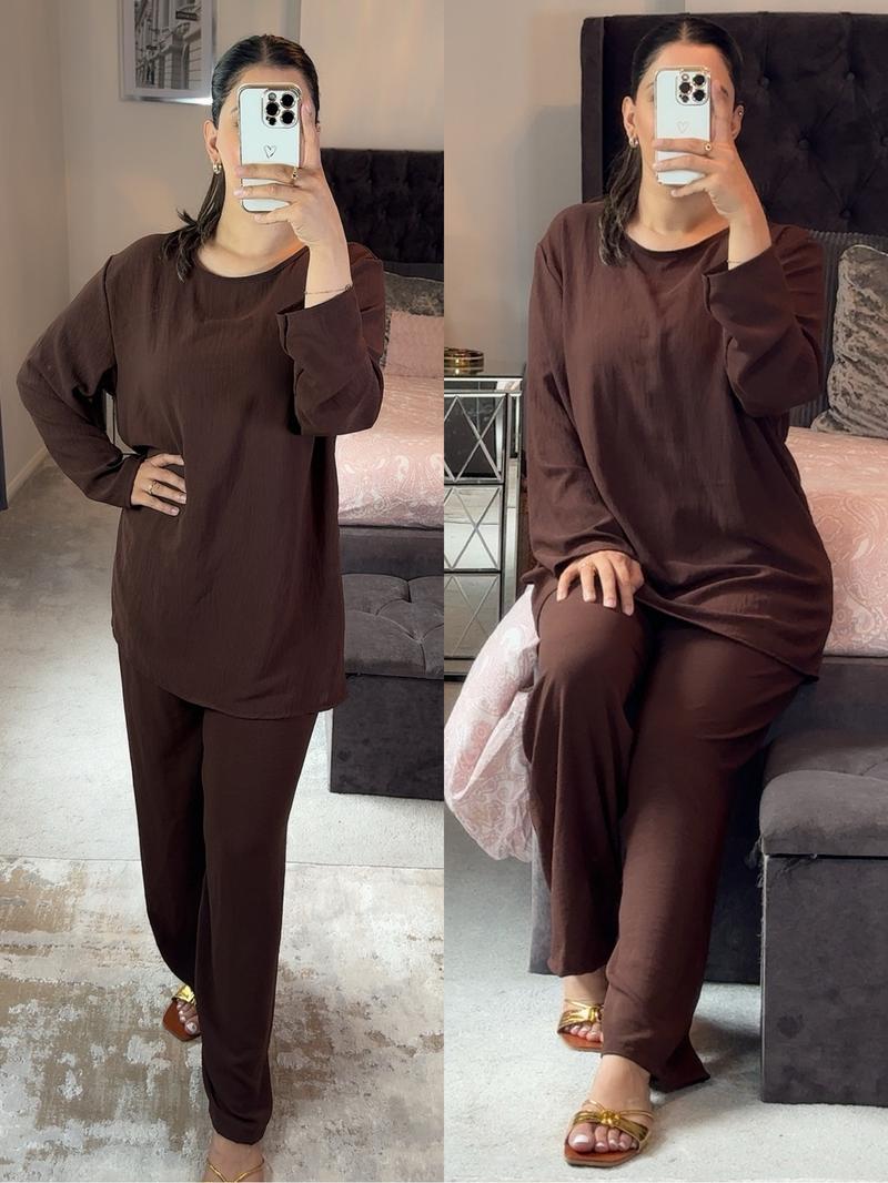 Product Introduction of Ladies Two Piece Set, Long Sleeves, Basic Round Neck top with Wide Leg Trouser, Ideal Summer Coord- Casual Womenswear One Size Fits 10-14 15