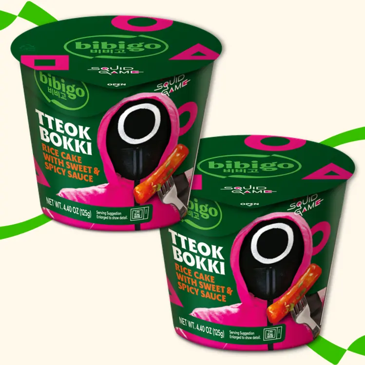 bibigo SWEET & Spicy Tteokbokki Rice Cake x2 Cup Bundle - 125g x2 - Authentic Korean Street Food Instant Chewy Snack Topokki Tteokbokki toppoki