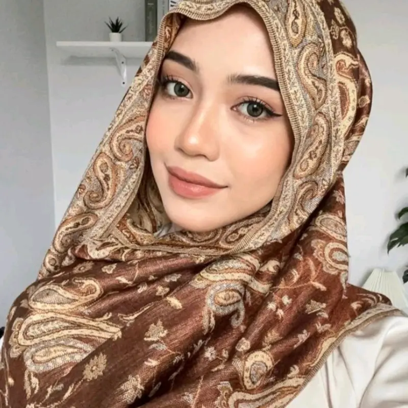 Pashmina Hijab and Cashmere Scarves for Winter, Neck shawls - Fashion Accessory 1