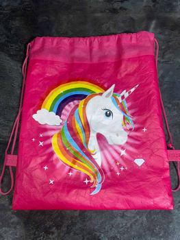 Product Review of Unicorn Drawstring Backpack for Girls, Cartoon School Bag Travel Storage Pouch, Canvas No-Battery Party Supplies for Birthdays and Other Holidays Without Feathers. from U**r 0