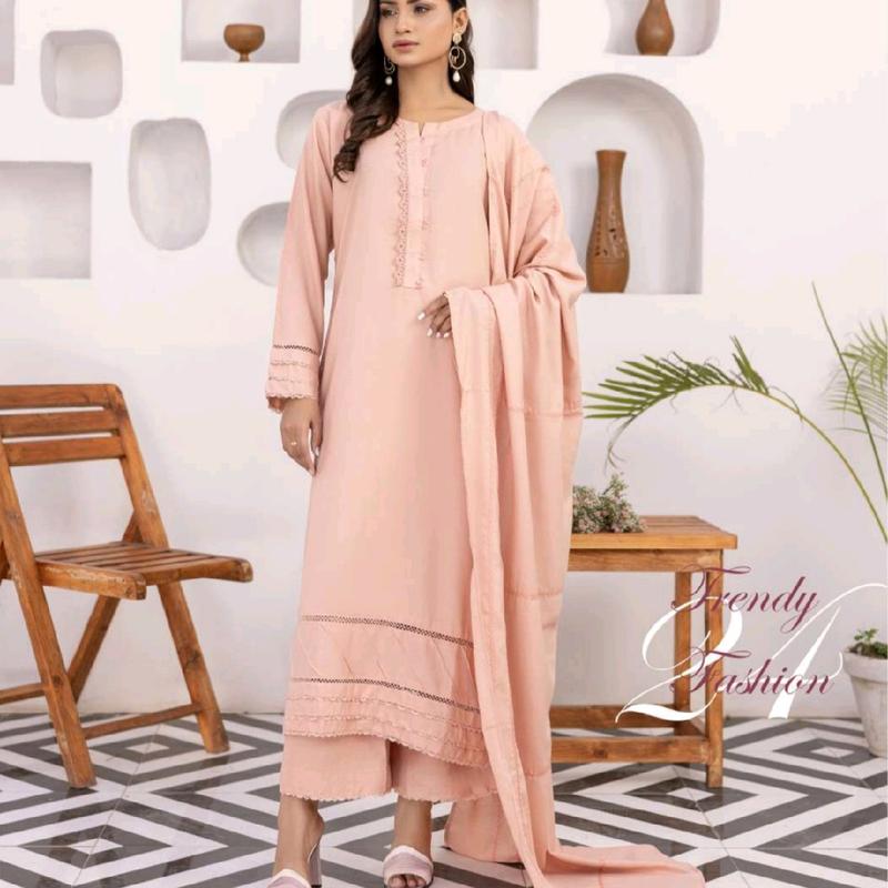 SUFFUSE DHANAK SUITS WITH SHAWLS 3