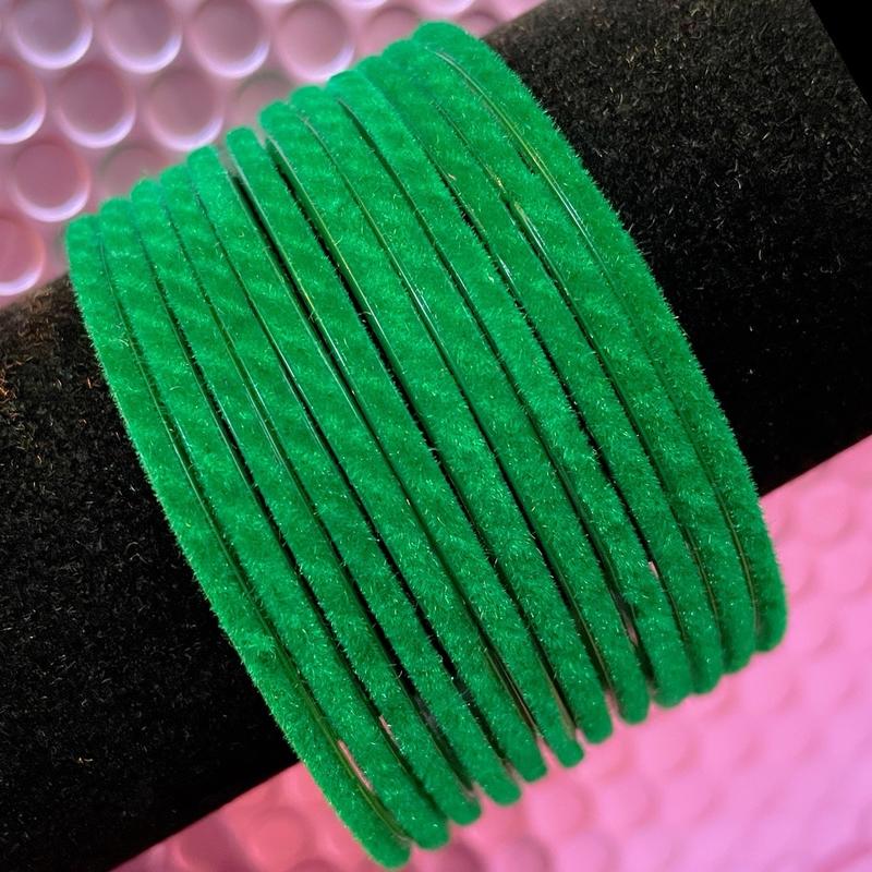Green Velvet Glass Bangles 0