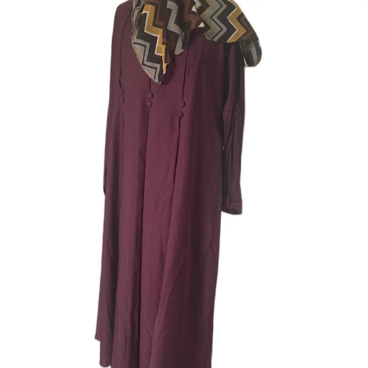 Maroon pleat button abaya